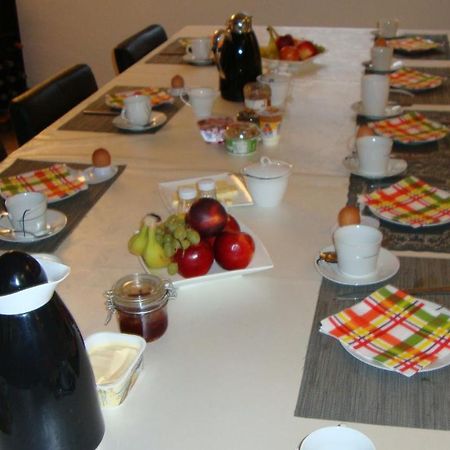 Pension Am Weinberg Mesenich Bagian luar foto