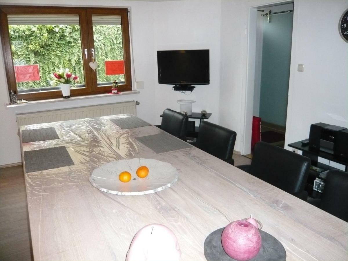 Pension Am Weinberg Mesenich Bagian luar foto